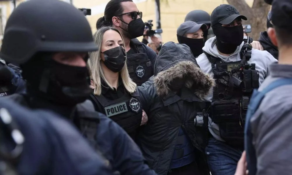 Σφακιανάκης: Κρύβει πολλά η Ρούλα Πισπιρίγκου